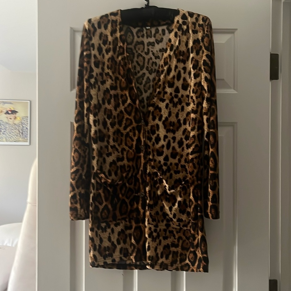 Leopard print top